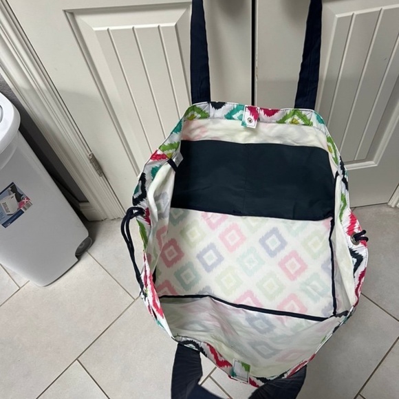 Thirty-one Soft Utility Tote~Candy Corners~EUC - Picture 4 of 8